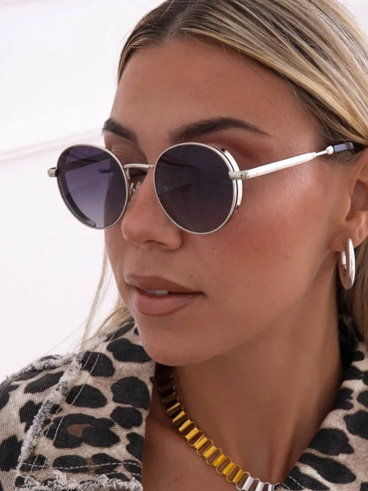 On trend round sunglasses
