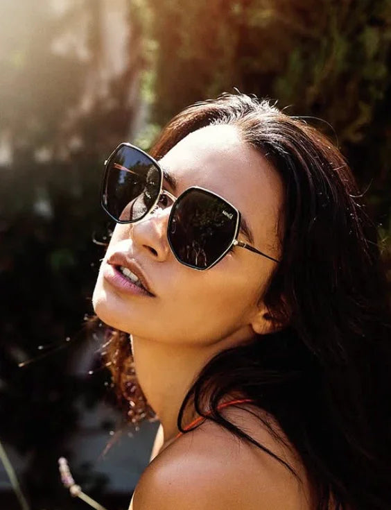 HARLOW GOLD BLACK. Sunglasses