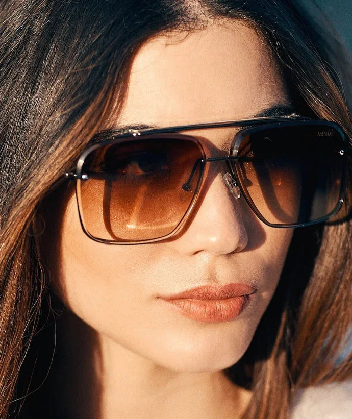 GOLDEN-BROWN PARKS. Sunglasses